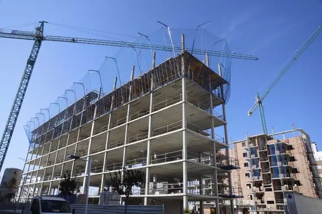 La cifra de viviendas proyectadas cae un 74% por la crisis de materiales