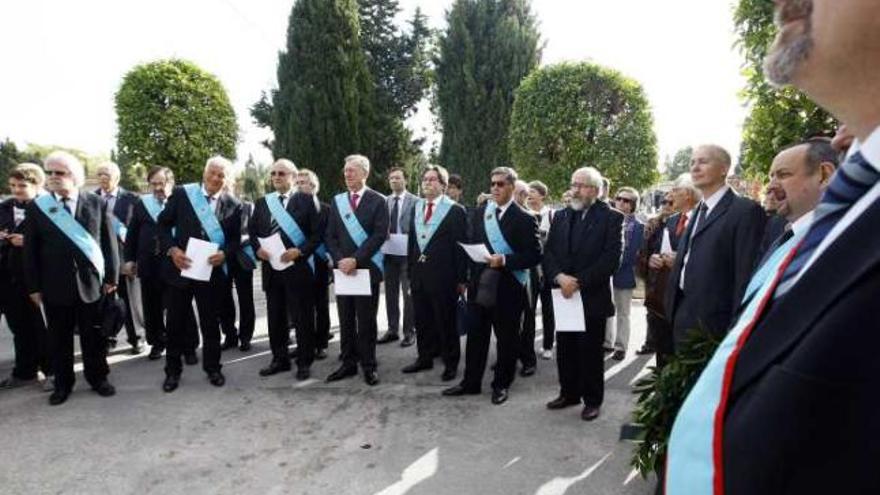 Homenaje de los masones a los republicanos víctimas del franquismo en Alicante.