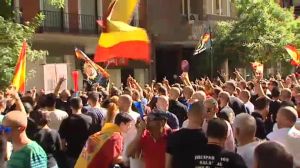 atlas-210181004-policas-y-guardias-civiles-se-manifiestan-contra-el-gobierno-ante-la-sede-de-ferraz-