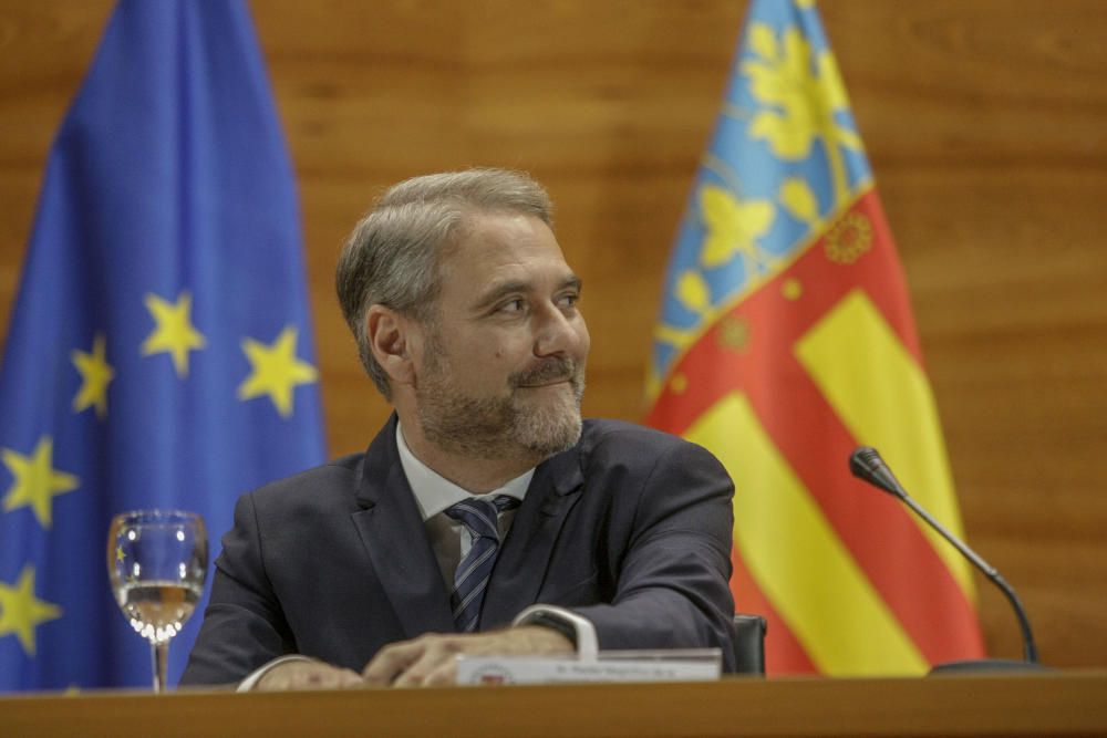 Toma de posesión de Juan José Ruíz como rector