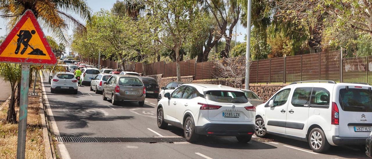 El vehículo compartido tendrá prioridad para aparcar en los campus universitarios
