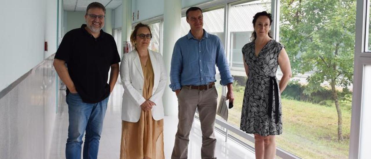 Juan Picos, Maribel Doval, Alejandro García y Rebeca Díaz, ayer, en en el campus.