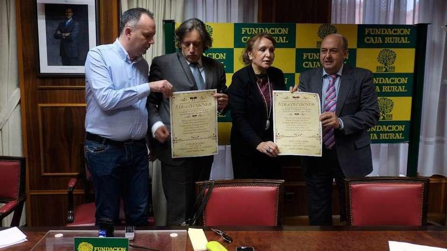 Justy Fernández, Javier Hidalgo, Carmen Ferreras y Feliciano Ferrero presentan la acción.