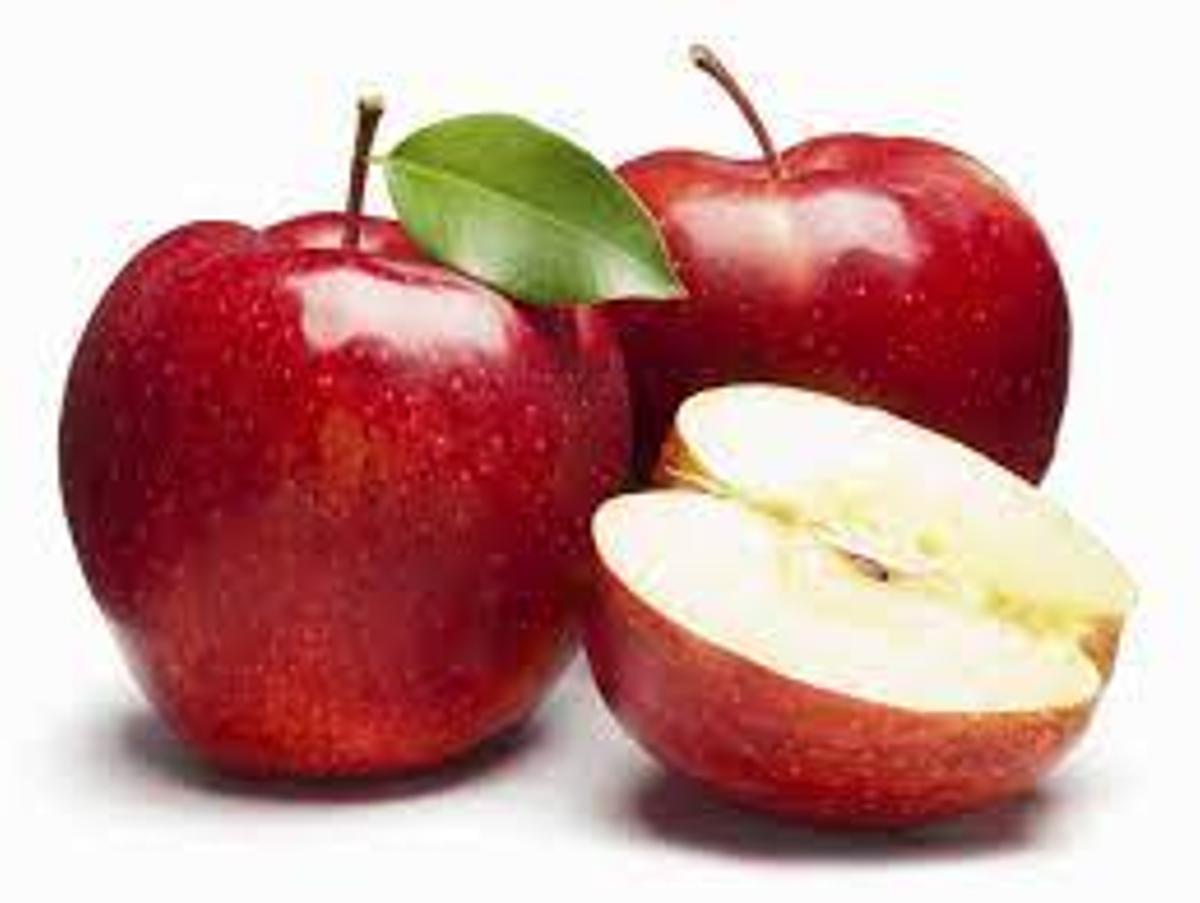 Apples are an ideal fruit for cleaning the body and helping us get rid of fat.