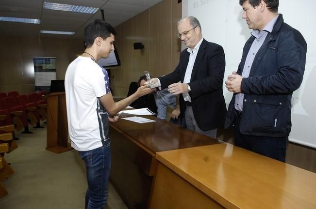 ENTREGA PREMIOS OLIMPIADA DE FISICA