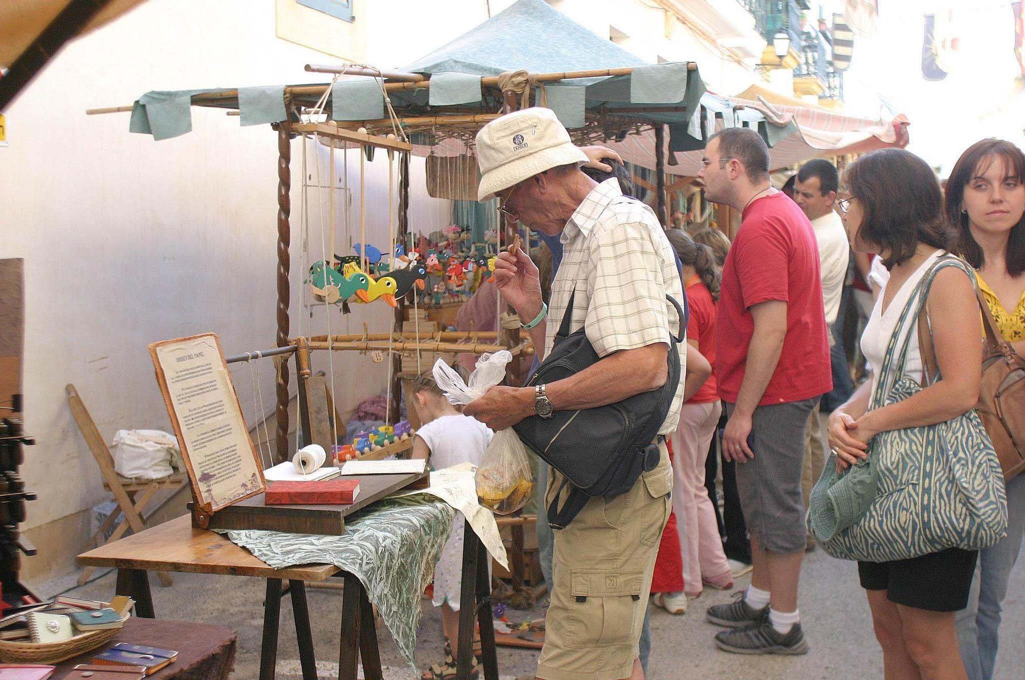 Edición de 2005 de la Feria Medieval en Ibiza.