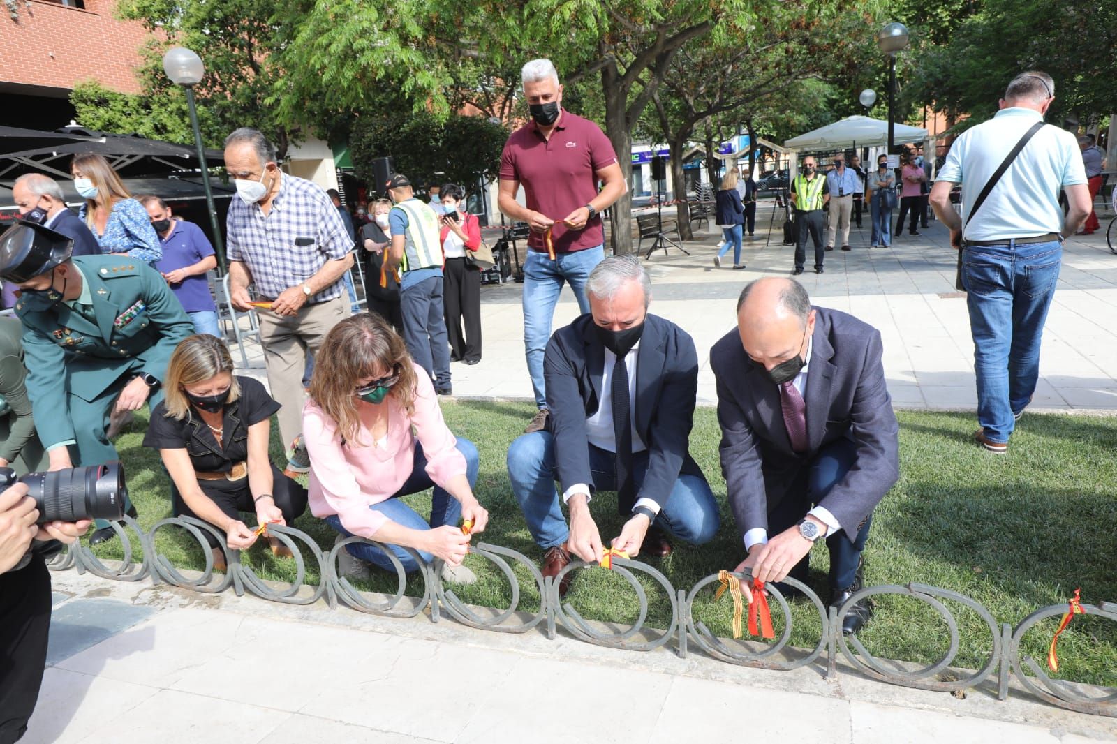 Acto de homenaje a las víctimas de la casa cuartel de la avenida Cataluña