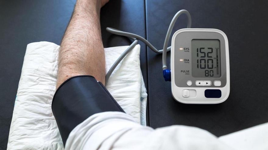 Los cardiólogos alertan: la epidemia silenciosa’ de la hipertensión afecta a tres millones de españoles que lo desconocen