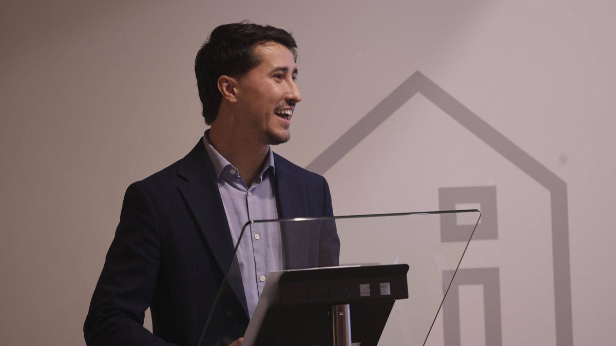El concejal de Industria, Nuevas Tecnologías, Hacienda y Universidad, Ciencia e Innovación del Ayuntamiento de Sagunt, Toni Iborra.