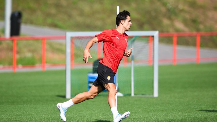 Así iniciará la pretemporada el Sporting: 29 nombres, otros dos a la espera y dobles sesiones a la vuelta de la esquina