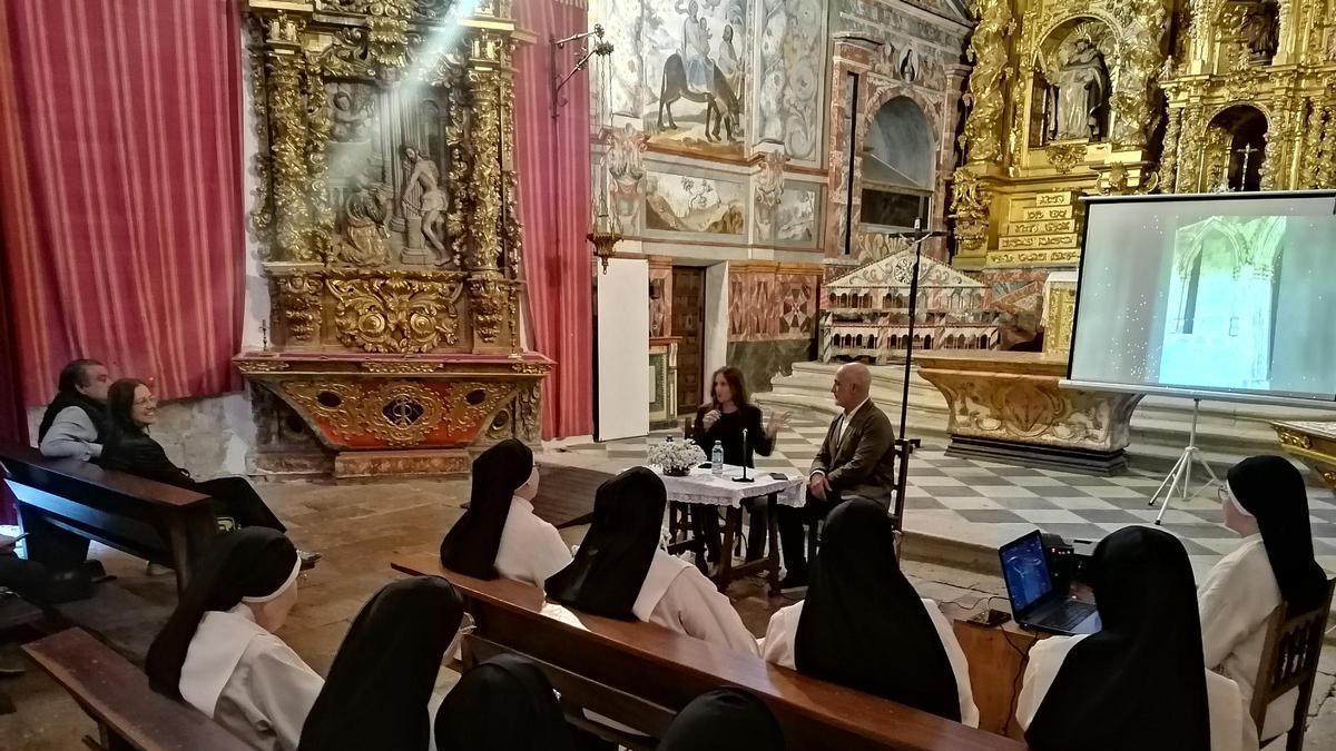 Presentación del libro de Ana Amado en la iglesia del convento toresano.
