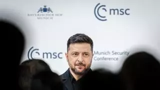 Zelenski: "Dennos un par de meses de alto el fuego y organizaremos unas elecciones"