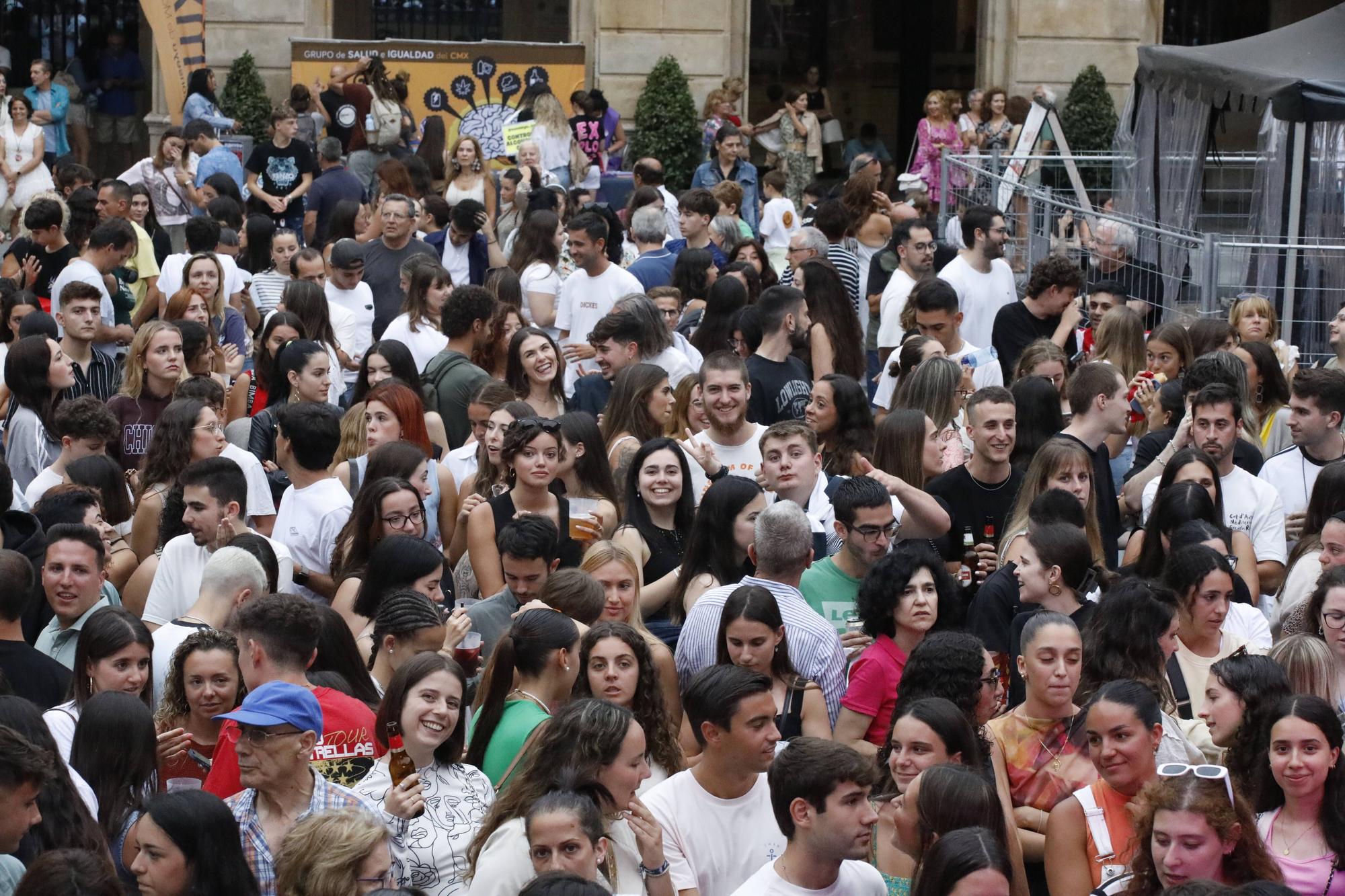 Concierto de Enol en la Plaza Mayor de Gijón