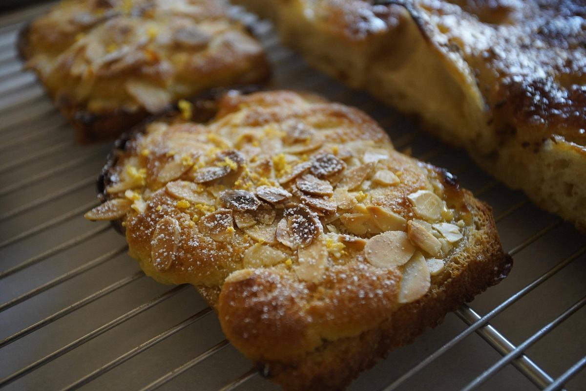 Agnès Julià, del forn de pa Lleva't a Avinyonet de Puigventós i les seves elaboracions Agnès Julià, del forn de pa Lleva't a Avinyonet de Puigventós i les seves elaboracions