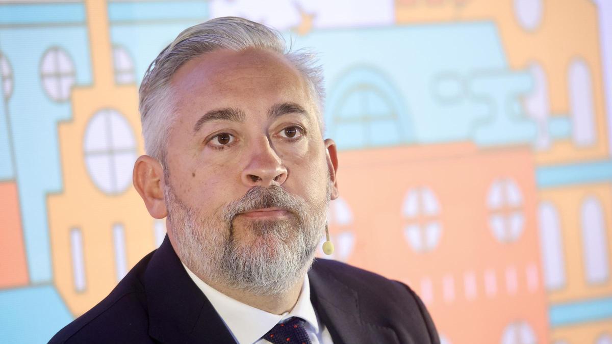 El que fuera portavoz del PP en la Asamblea y ahora es regidor de Santomera, durante el foro en Murcia.
