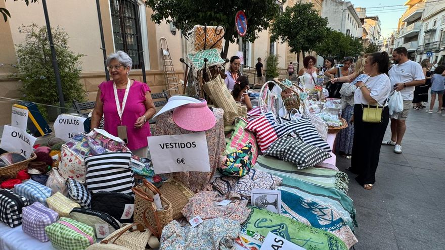 El centro histórico se convierte en un gran escaparate comercial al aire libre