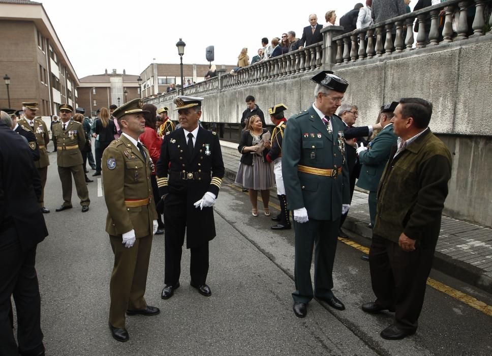 Actos oficiales en el cuartel del Rubín por el día del Pilar