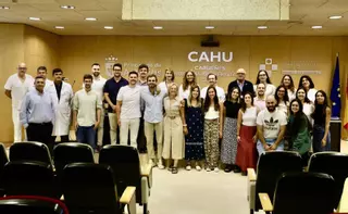 Cabueñes despide a 32 residentes y premia la "excelencia" de Júlia Sanders