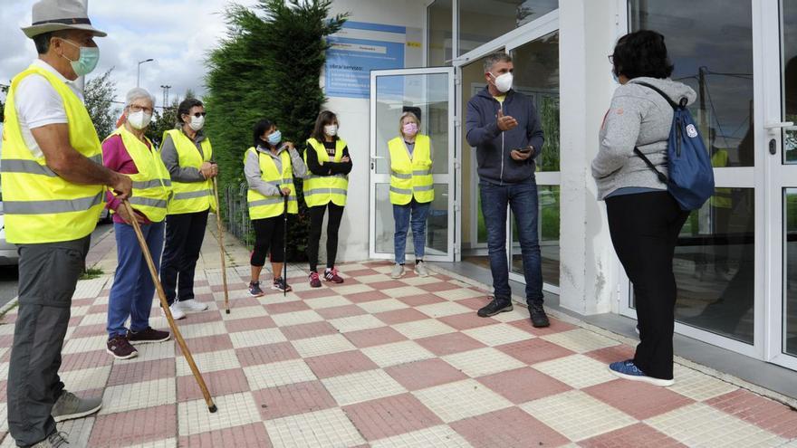 Participantes en una caminata del programa celebrada en septiembre de  2021. |   // BERNABÉ/JAVIER LALÍN