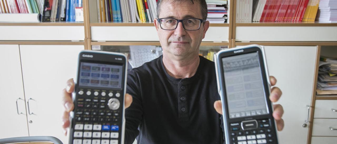 &quot;Sin calculadoras se deja al alumno huérfano para aprender Matemáticas&quot;