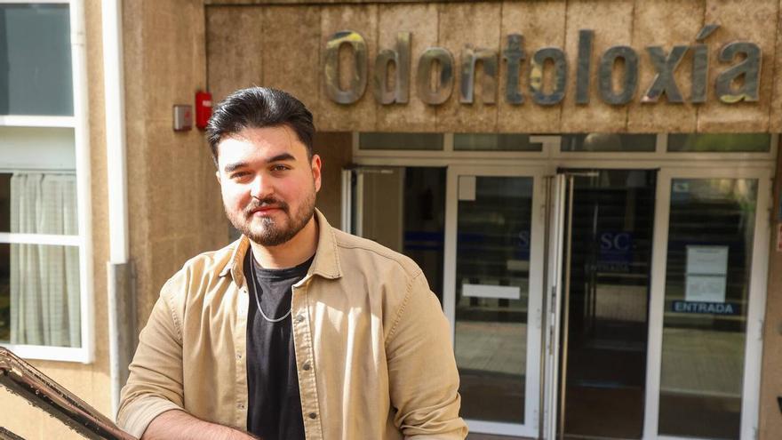 Los gallegos son minoría en Odontología, donde hay 12 alumnos iraníes: «La gente quiere marcharse y estudiar es la forma más fácil de hacerlo»