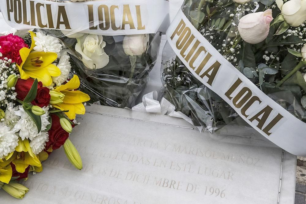 Homenaje a las policías asesinadas en 1996