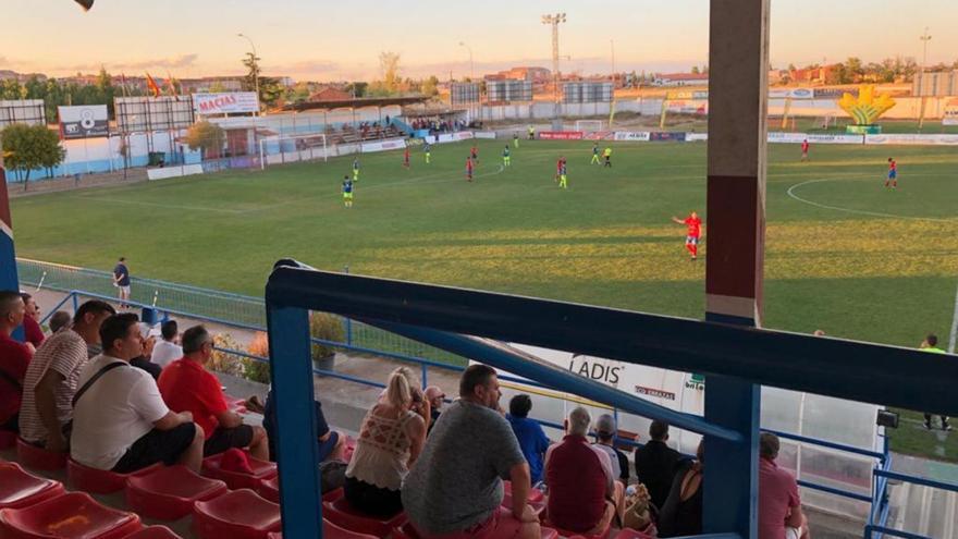 El Atlético Tordesillas se lleva el 51º &quot;Ciudad de Benavente&quot;