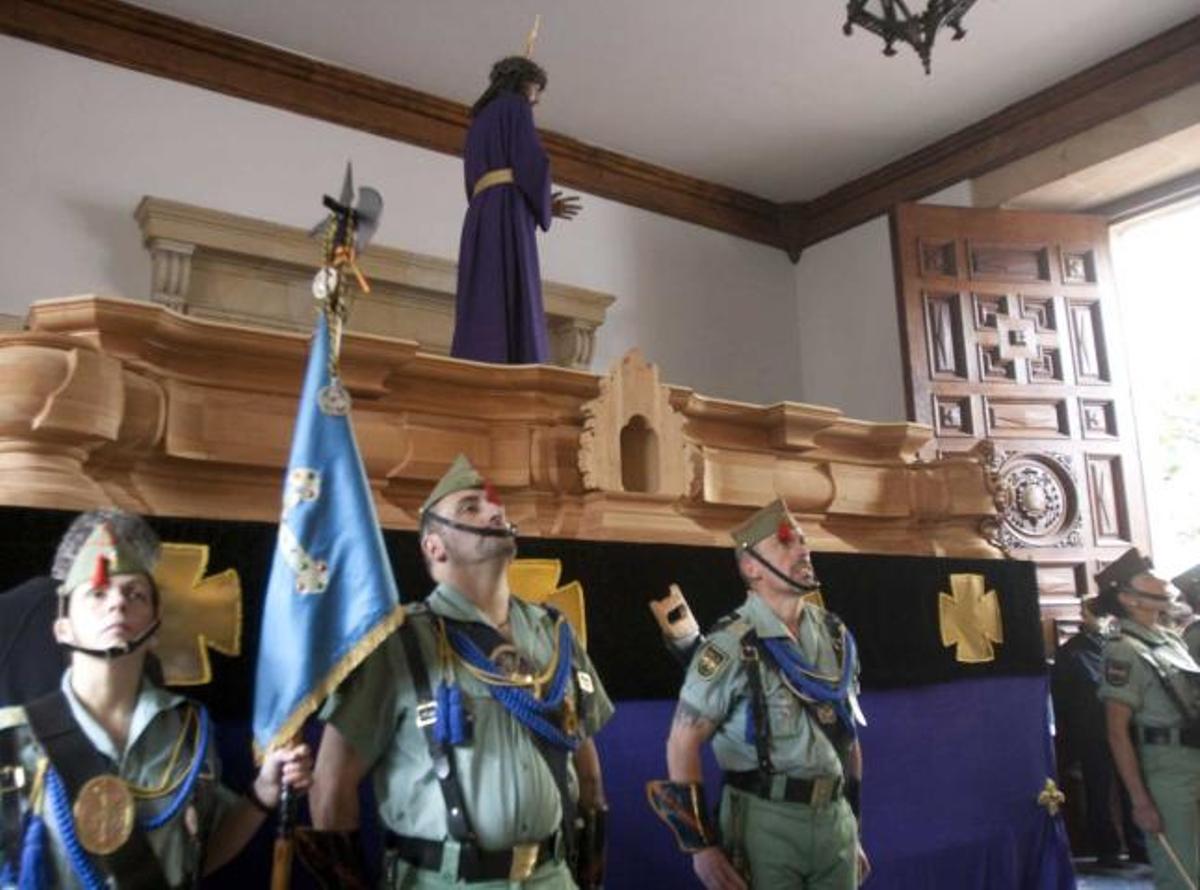 El paso, en el zaguán del caserón de San Francisco.