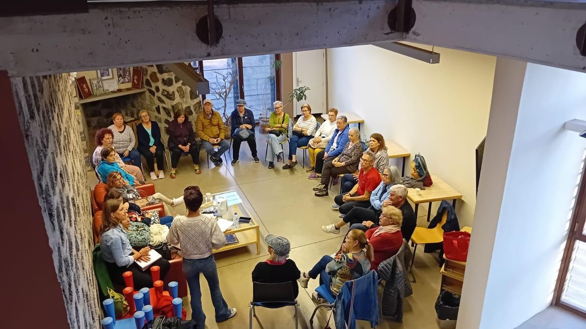 Una actividad de dinamización con mayores.