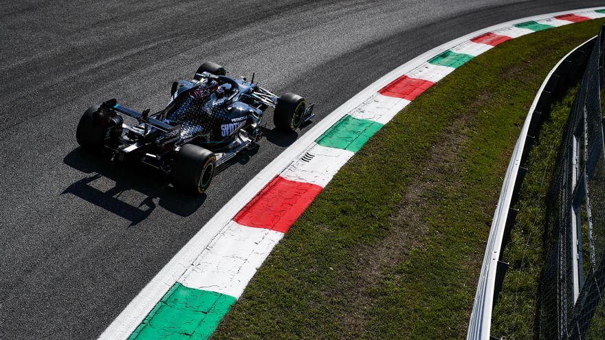 Hamilton rodando en Monza.