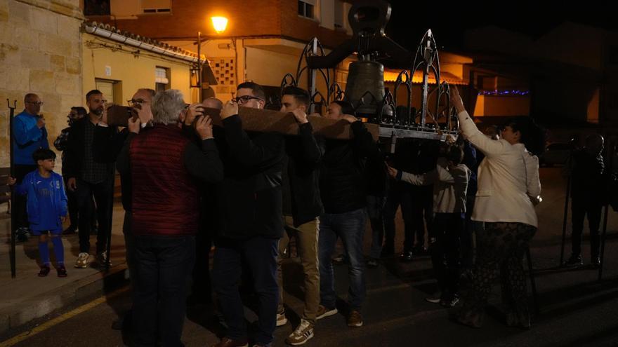 GALERÍA | Así prepara el Espíritu Santo la procesión del Viernes de Dolores en Zamora