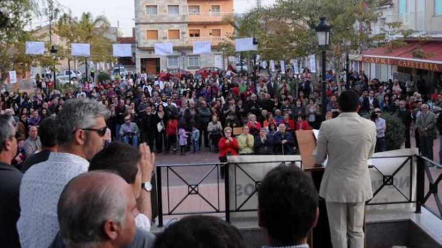 La protesta se escenificó ayer en la pedanía orionala de La Murada.
