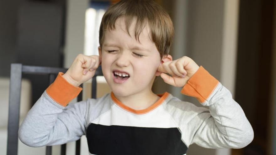 La otitis afecta en verano sobre todo a los niños.