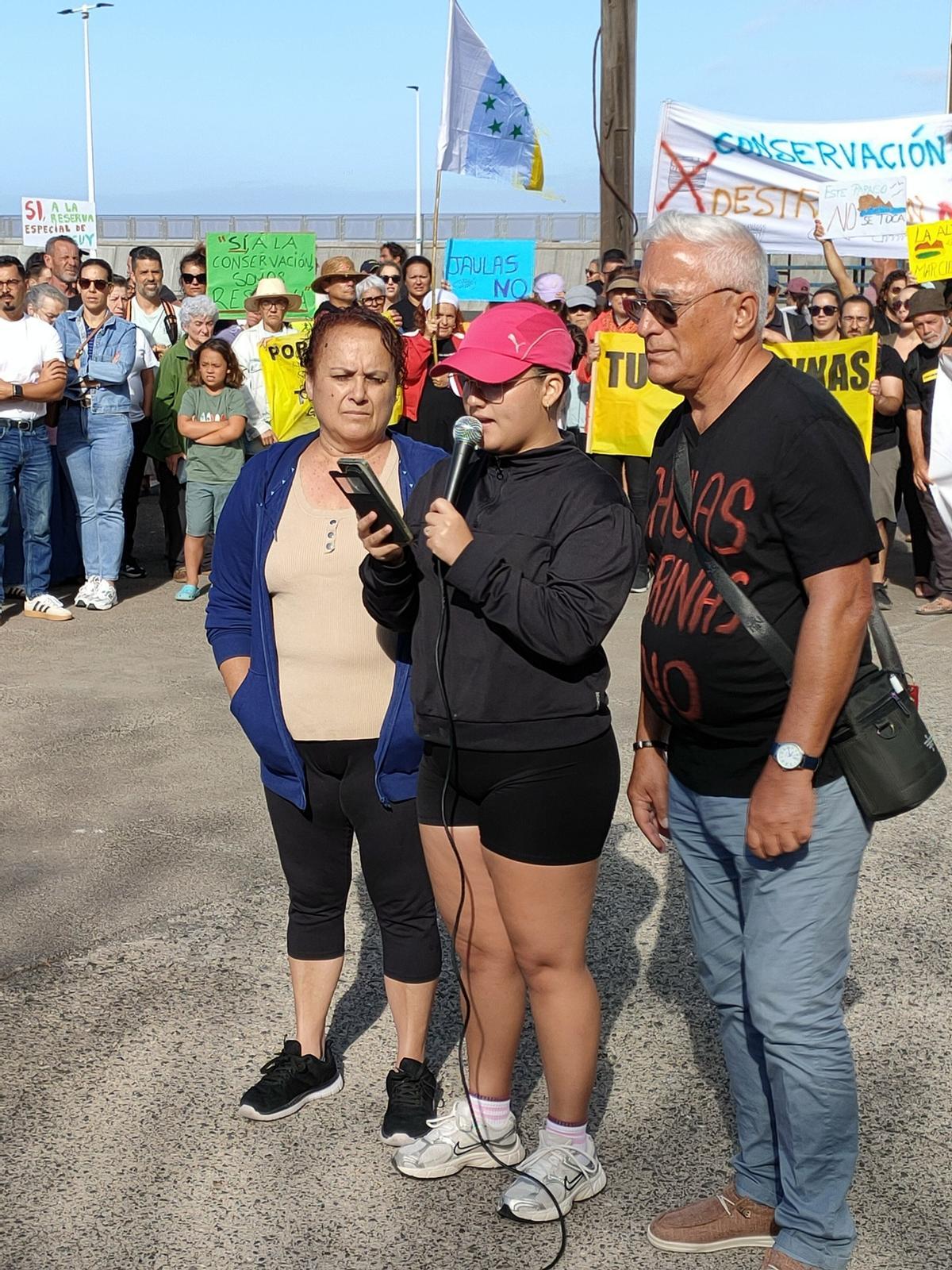 Manifestación en La Aldea de San Nicolás en contra de las jaulas marinas