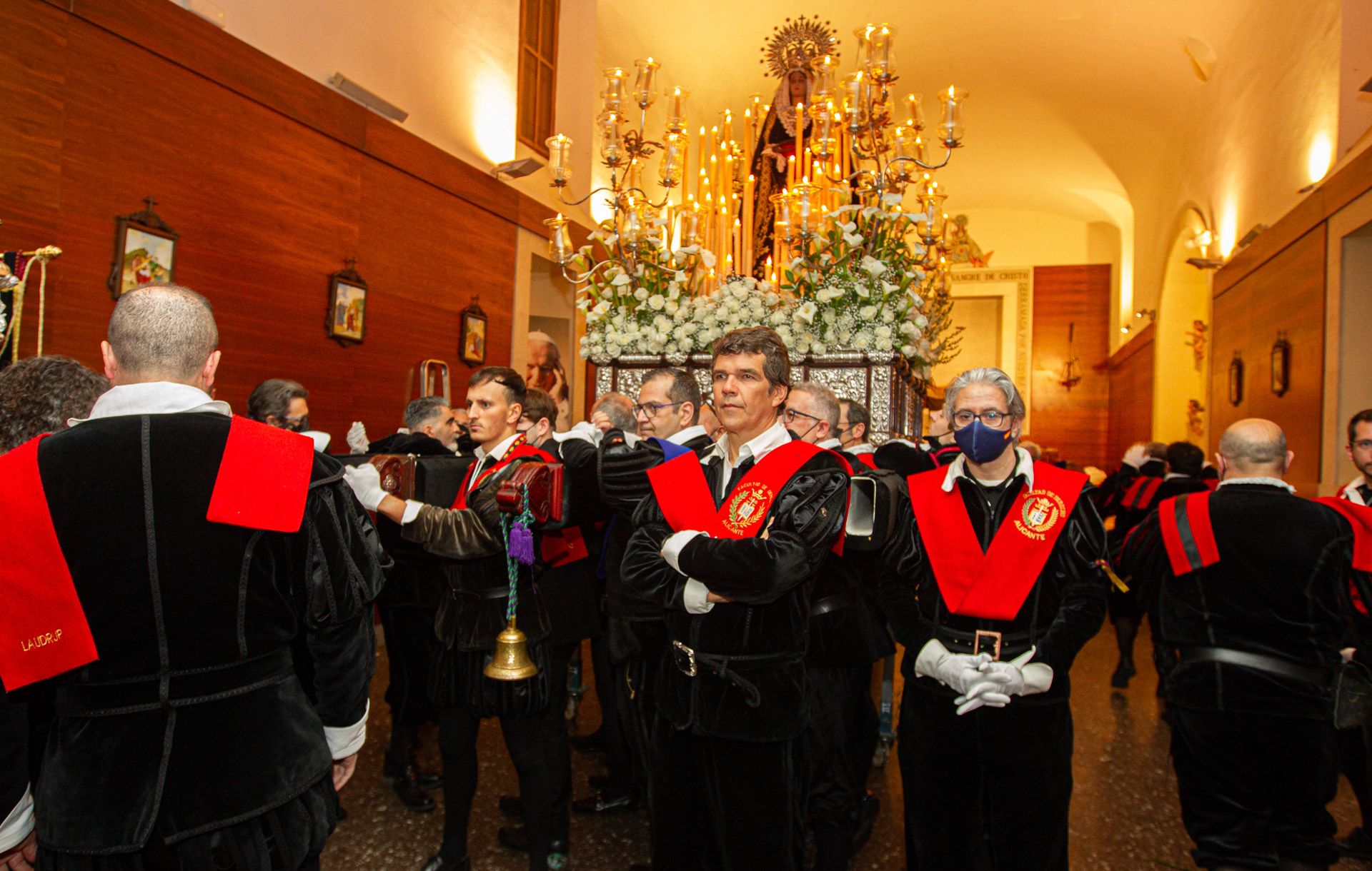 El Divino Amor y La Marinera no procesionan por la lluvia