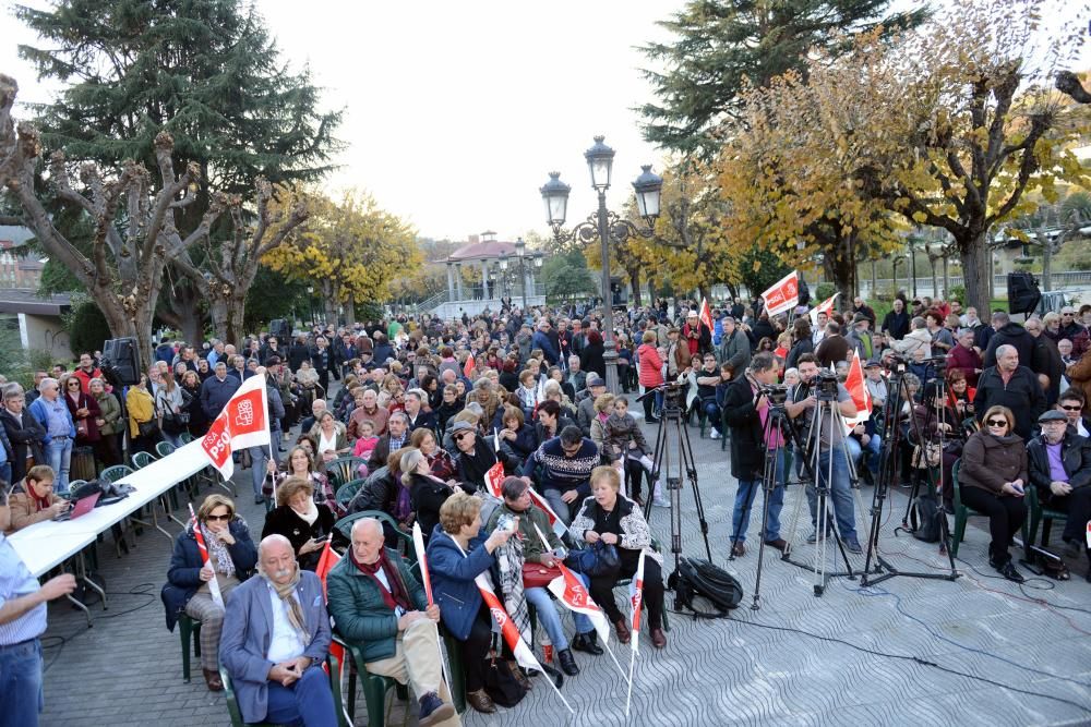 Acto político de Pedro Sánchez en El Entrego