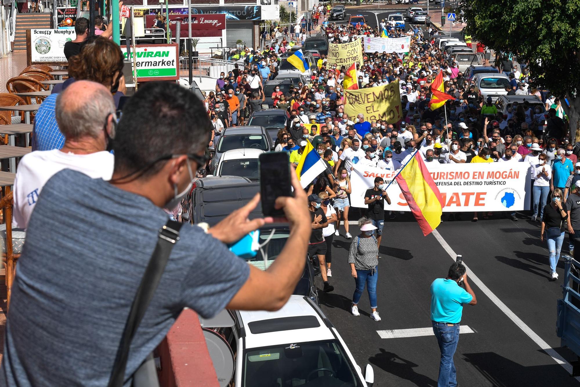 Marcha pro-turismo en Mogán