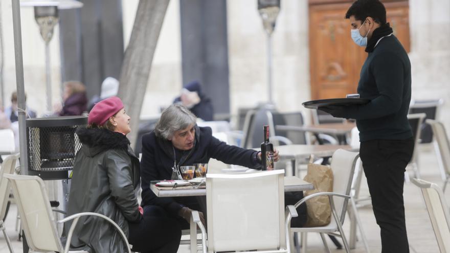 El nuevo horario de hostelería y comercios comienza hoy en la C. Valenciana