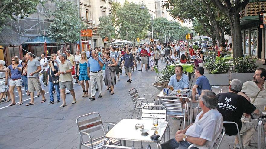 Cort limita los bares y restaurantes  en las calles peatonales y ejes cívicos