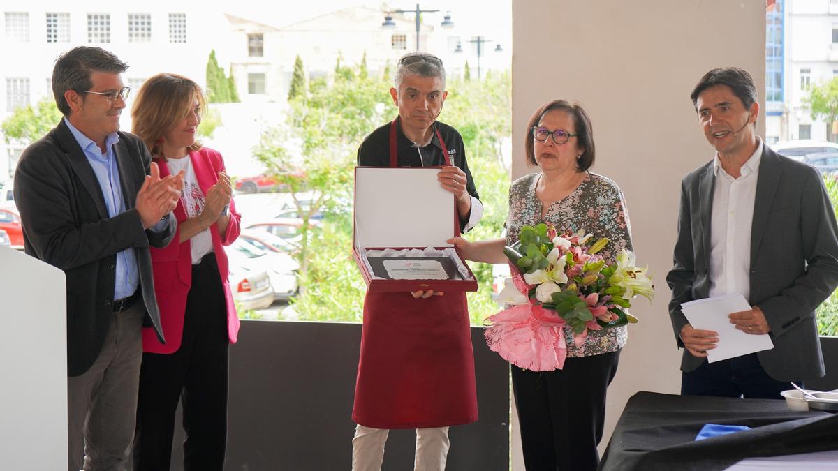 Homenaje al cocinero Rafa Calabuig en el Festival de Primavera, Festivalet, de Ontinyent.