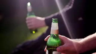 Alkoholsucht: Wie Angehörige helfen - und was ihnen hilft