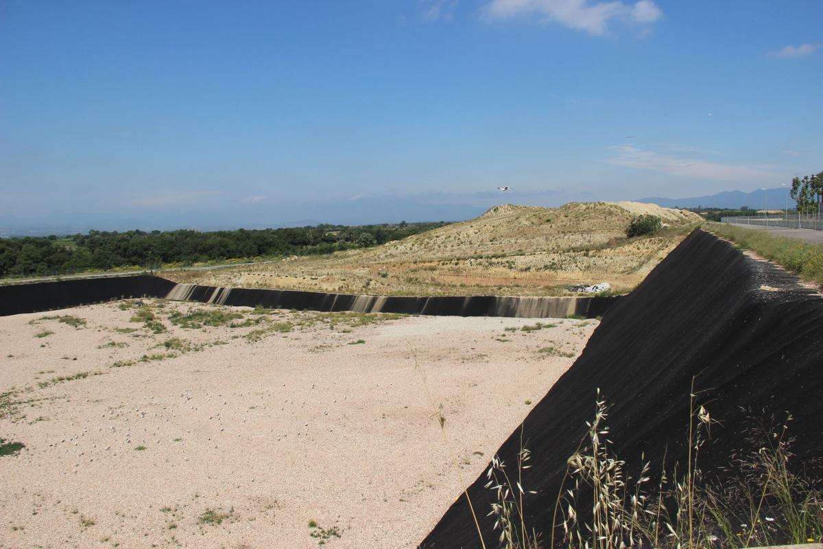 Una ampliació de l’abocador comarcal.