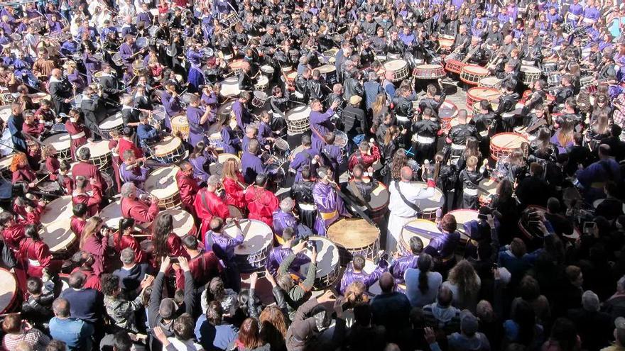 L’Alcora acoge el Pregón de Semana Santa como antesala de la multitudinaria Rompida