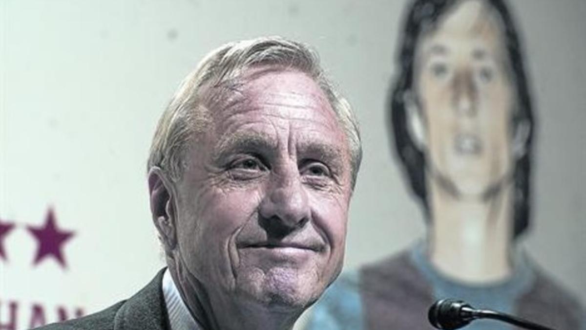 Johan Cruyff, en la presentación de 'L'últim partit...', el pasado 3 de noviembre, en el Auditori de Barcelona.