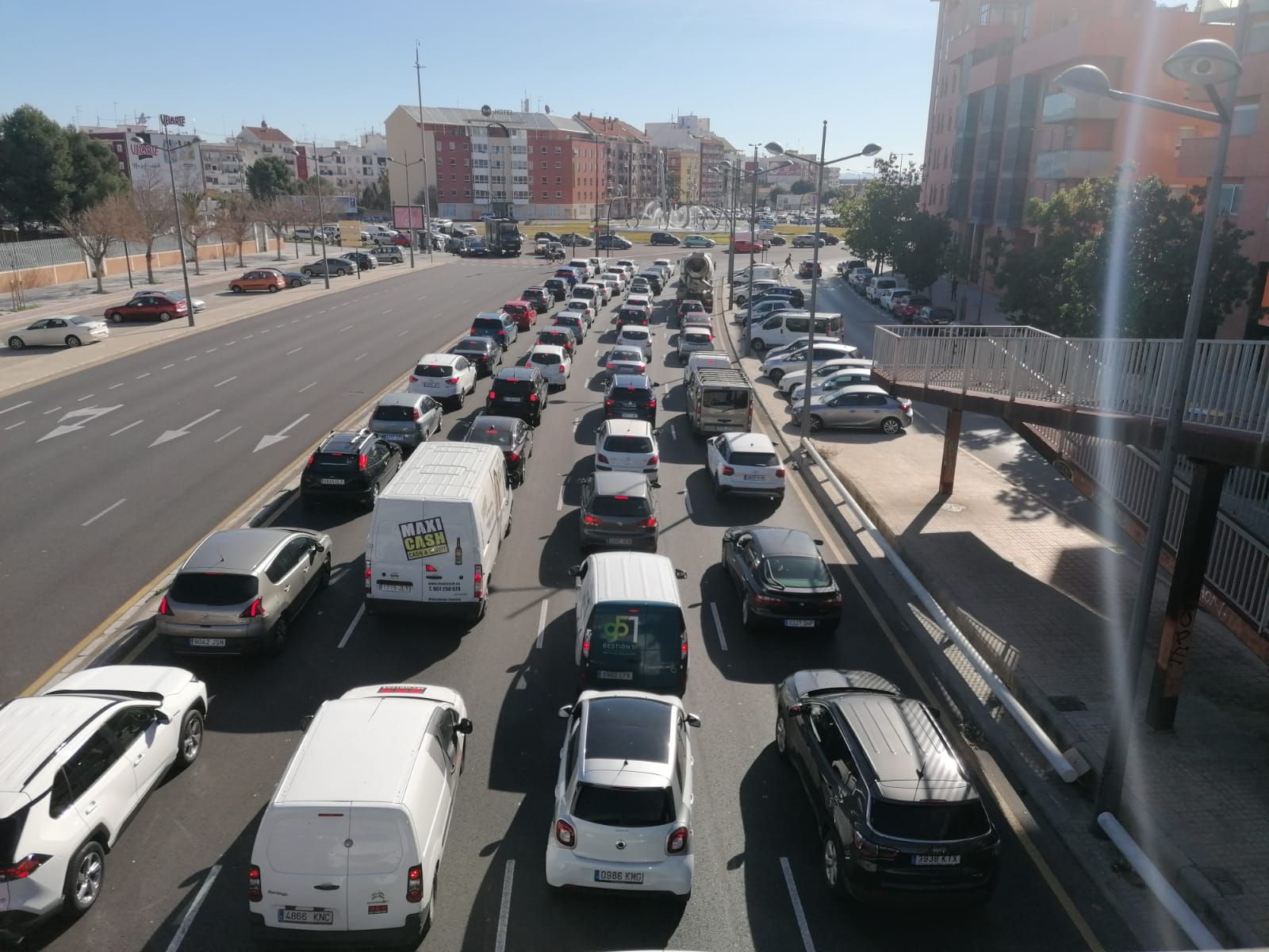 Cierre perimetral de Valencia: atascos en las salidas de València