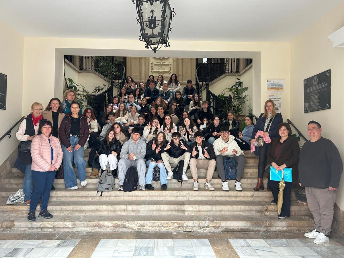 Otra foto de familia de la visita.