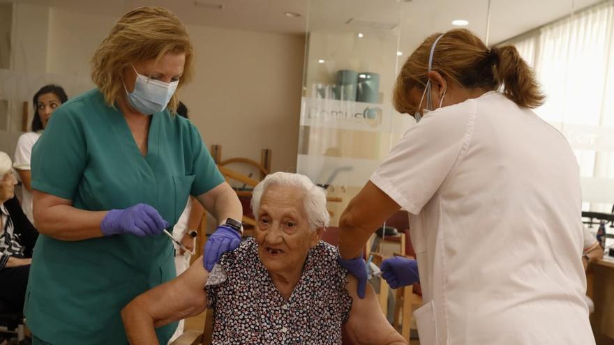 La vacunación contra la gripe y el COVID se pone en marcha en Zamora para la población general