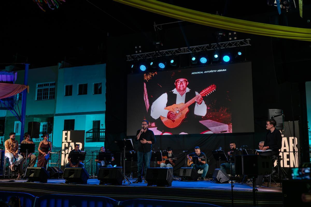 Simón Artiles durante el concierto.