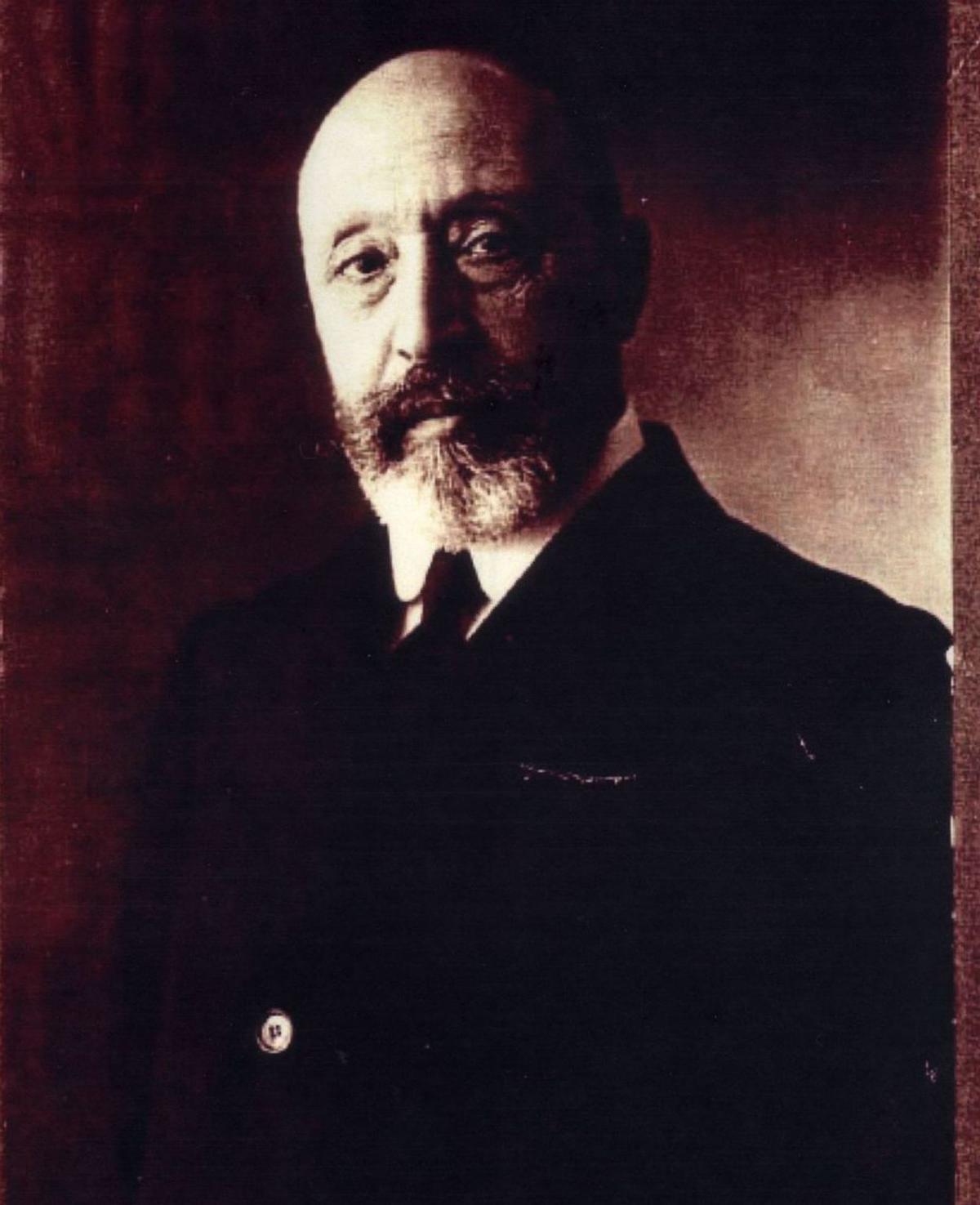 Retrato de Freud en 1905 (fotografía de Ludwig Grillich), dominio público.