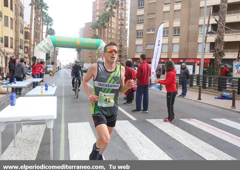 Atletas en el IX Marató BP de Castellón